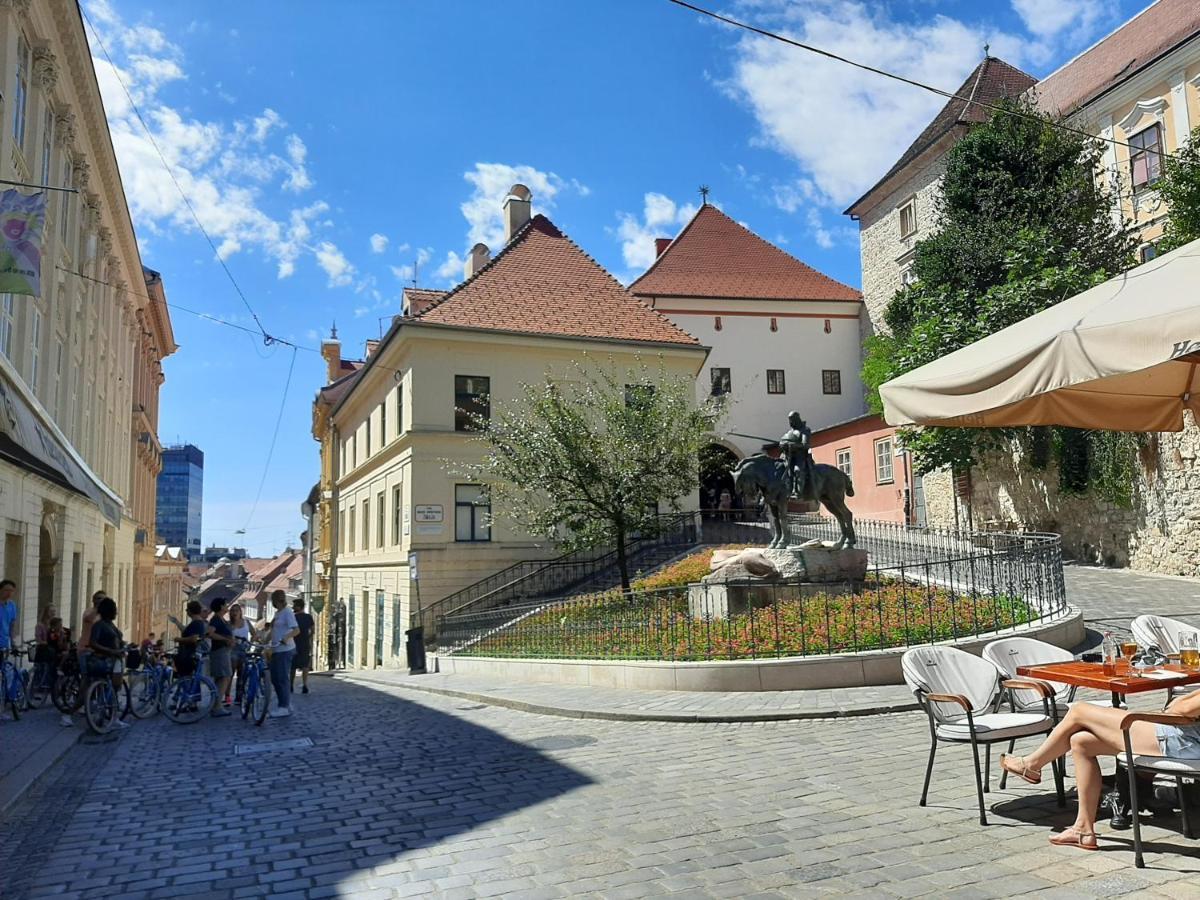 Apartment Azalea Zagreb Exterior photo